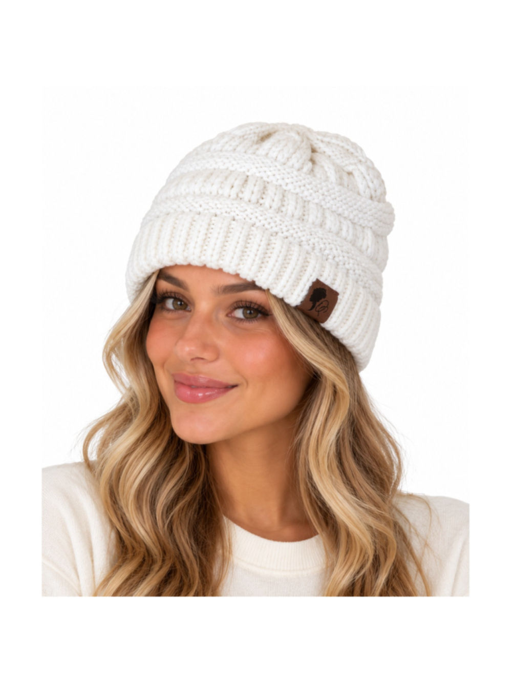 Women’s Olivia Sylx Satin Lined Chunky Knit Beanie - White - NWT